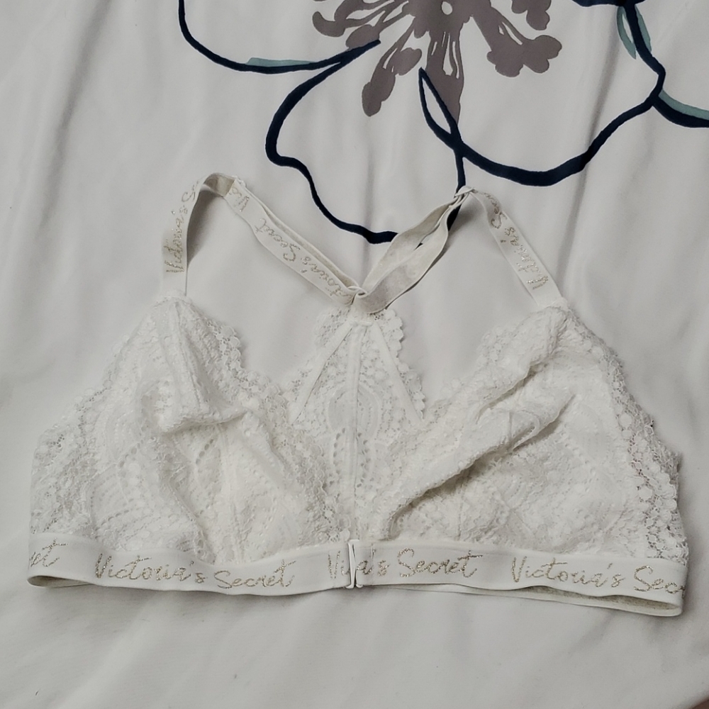 NWOT size XL white Victoria Secret Bralette